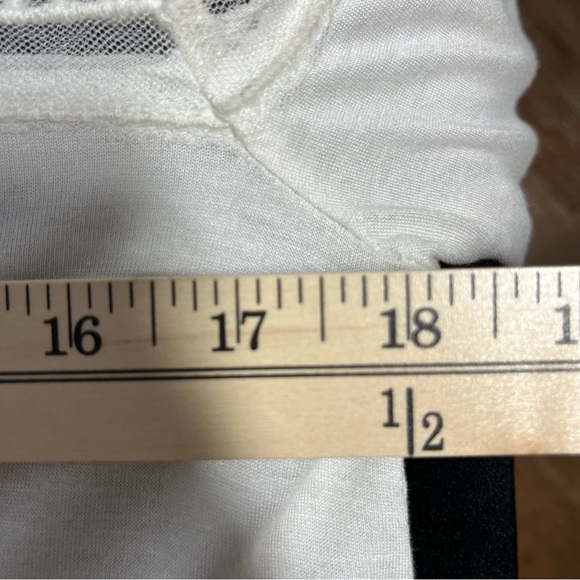 Free People White Long Sleeve Blouse Size XS - Picture 5 of 7